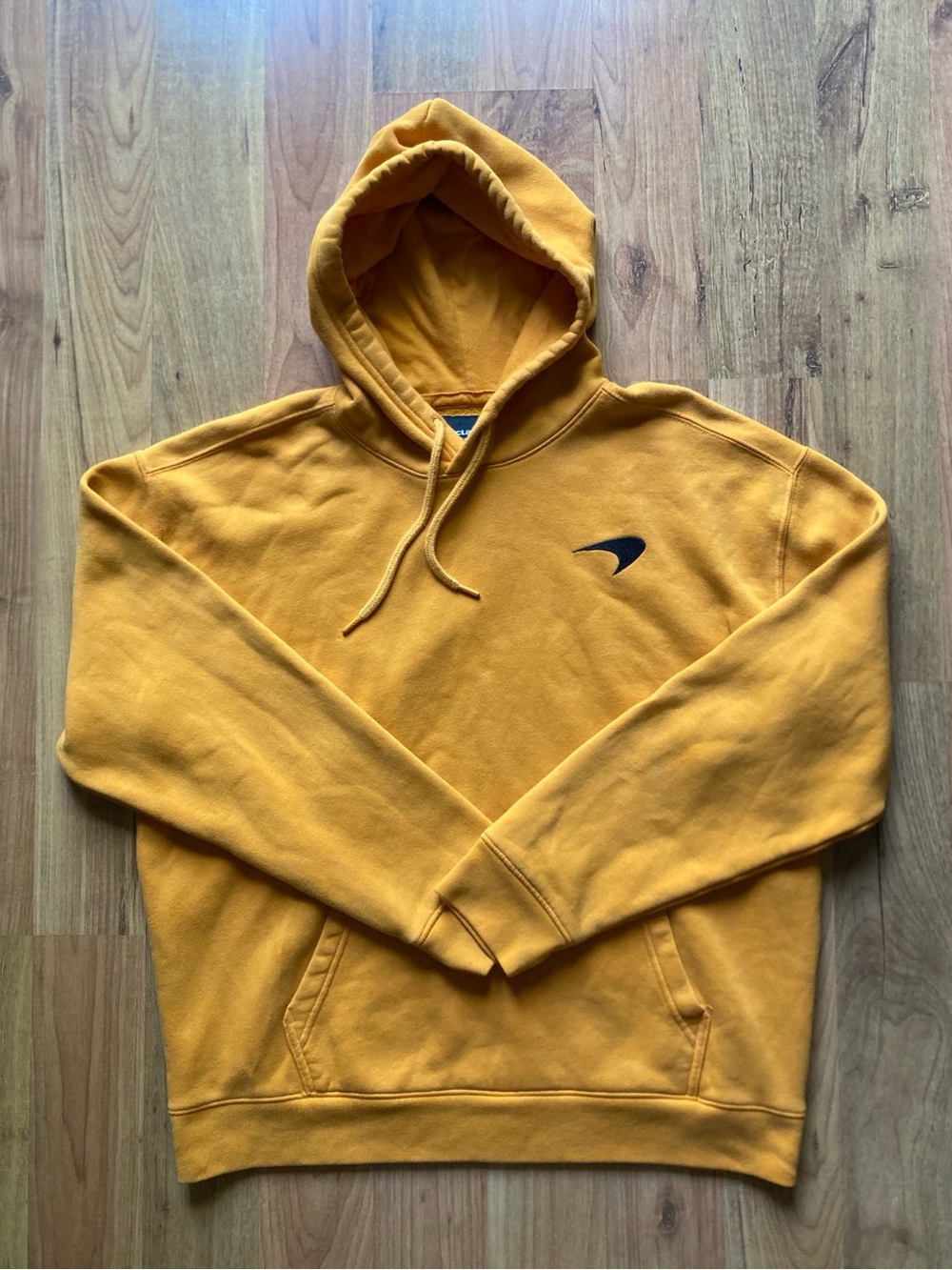 Hollister McLaren Formula 1 Racing Team Mens L Orange Cotton Pullover Hoodie